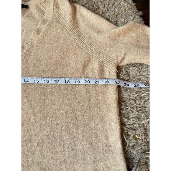 J crew camel tan v neck sweater merino wool and alpaca blend sweater size large - Picture 5 of 6